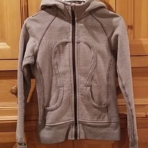 Lululemon Scuba Classic Sweatshirt with hood
